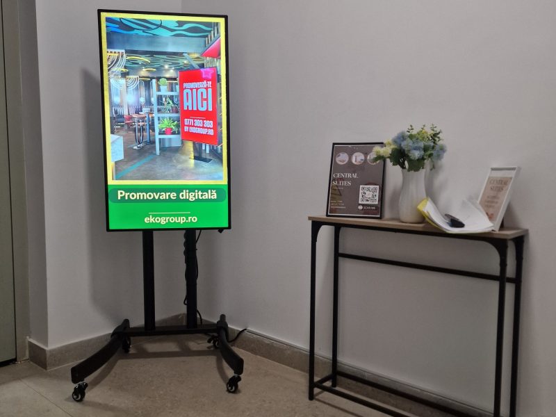 Cum scalează EkoGroup publicitatea digitală indoor în locații premium