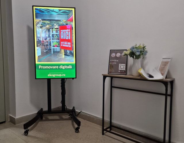 Cum scalează EkoGroup publicitatea digitală indoor în locații premium